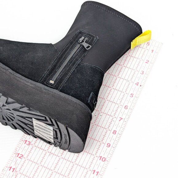 UGG Women Classic Dipper Black Suede Winter Ankle Boots size 10 - Picture 8 of 9